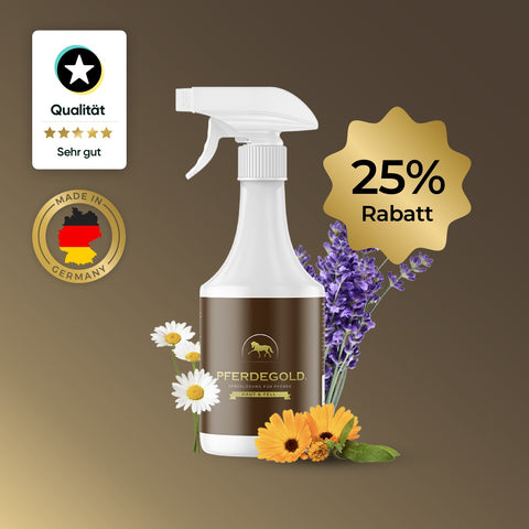 Pferdegold® Haut & Fell Spray 25 % Rabatt: Sprayflasche mit Blumen, Qualitätssiegel und Made in Germany-Emblem auf braunem Hintergrund-perfekt für den Fellstoffwechsel und glänzendes Fell.