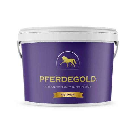 Eine violette Wanne mit der Aufschrift Pferdegold Nerven und einem goldenen Pferdelogo, in der Nerven-Nahrungsergänzungsmittel für Pferde von Pferdegold angeboten werden.
