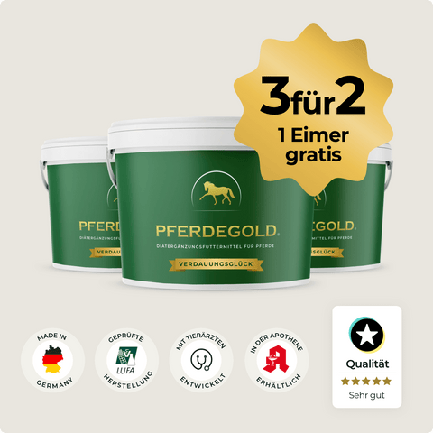 Drei grüne Pferdegold® Verdauungsglück 3für2 Wannen mit einem 3 für 2 Angebot und Qualitätszertifizierungsplaketten unten.